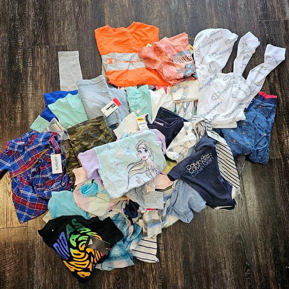 NWT 20 Pc. Children's Clothing Wholesale Box from Macy’s - Picture 1 of 6